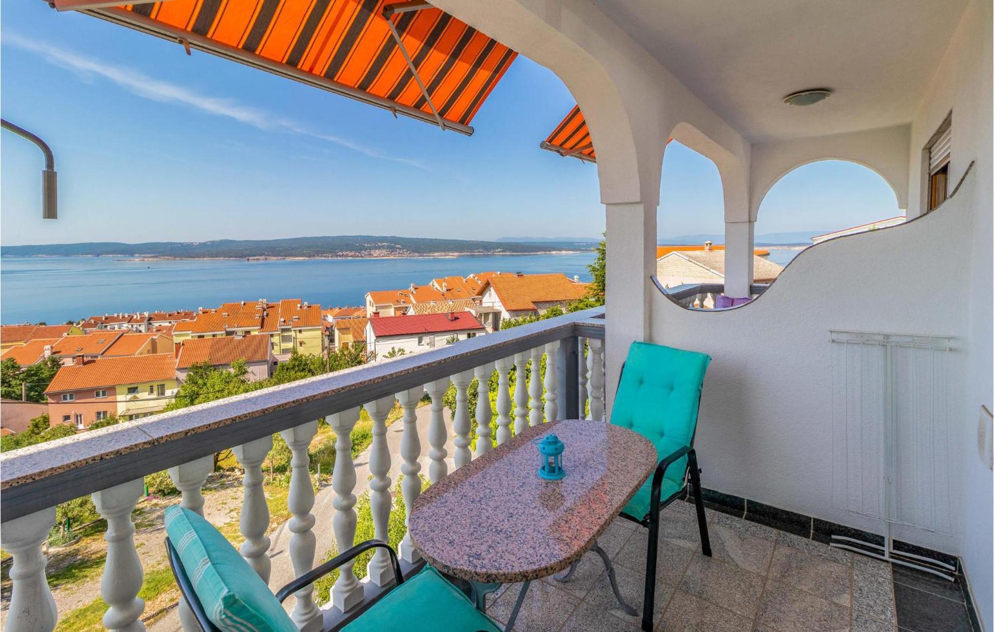 1 Bedroom Cozy Apartment In Crikvenica Ngoại thất bức ảnh