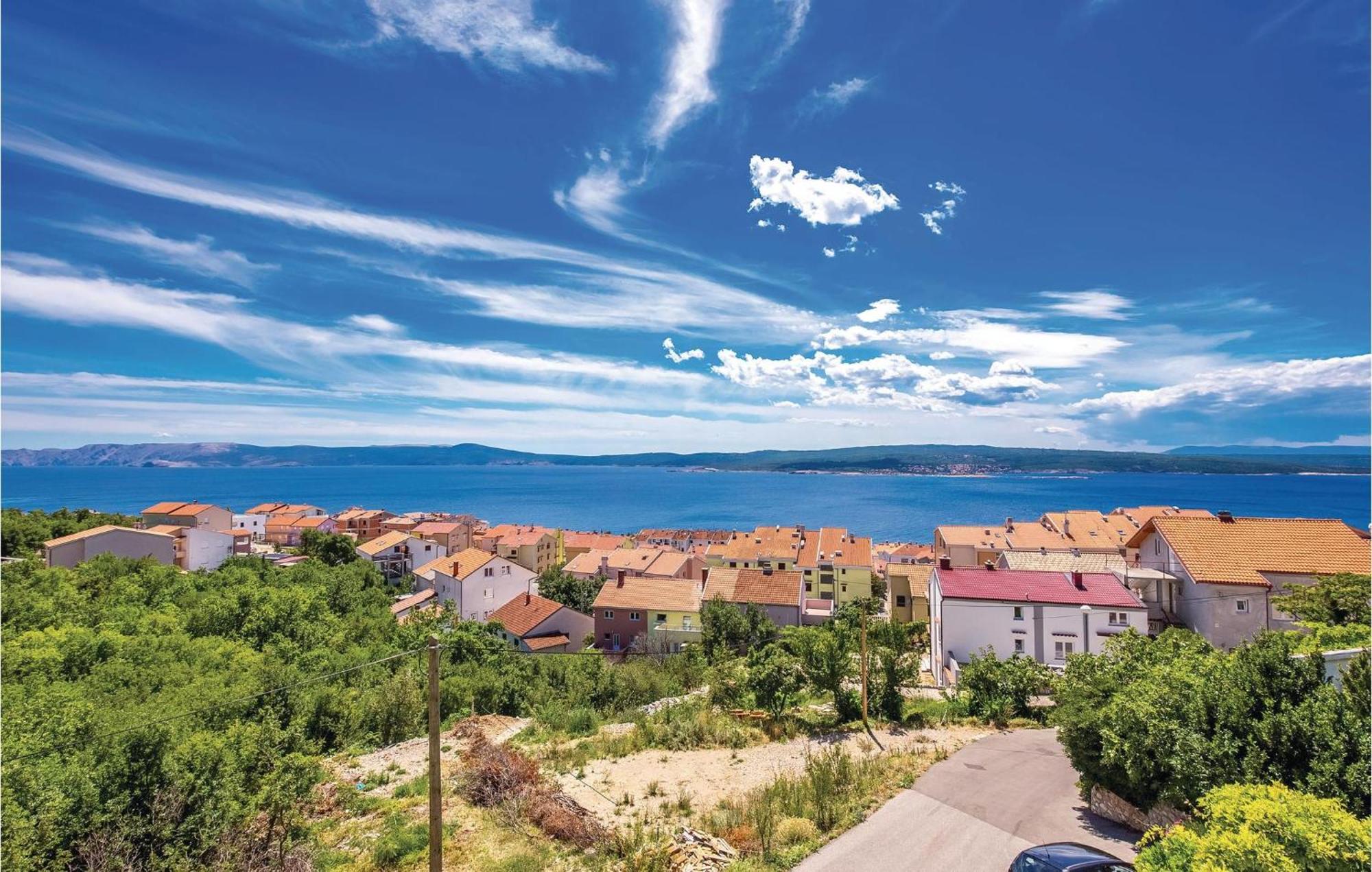 1 Bedroom Cozy Apartment In Crikvenica Ngoại thất bức ảnh